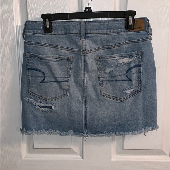 American Eagle ripped jean skirt! - Picture 3 of 3